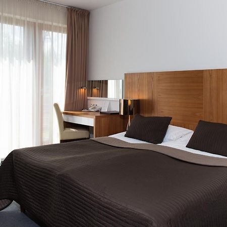 Bazuny Hotel&Spa كوشتيجينا المظهر الخارجي الصورة
