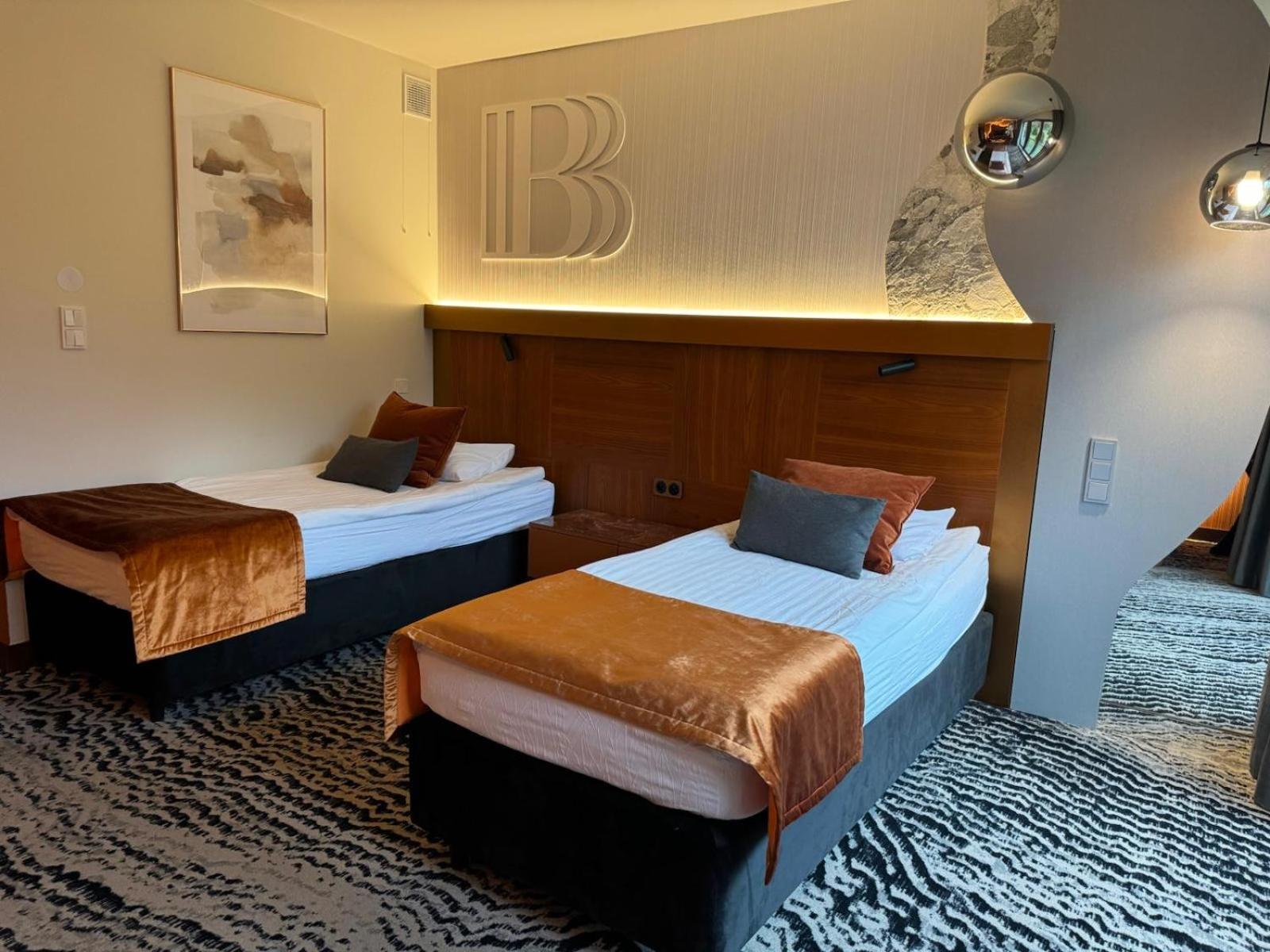 Bazuny Hotel&Spa كوشتيجينا المظهر الخارجي الصورة